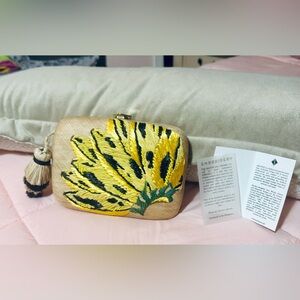 Aranaz handmade embroidery